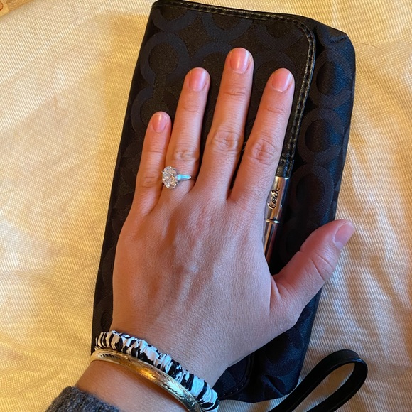 Vintage coach bag with wristlet - Picture 2 of 7